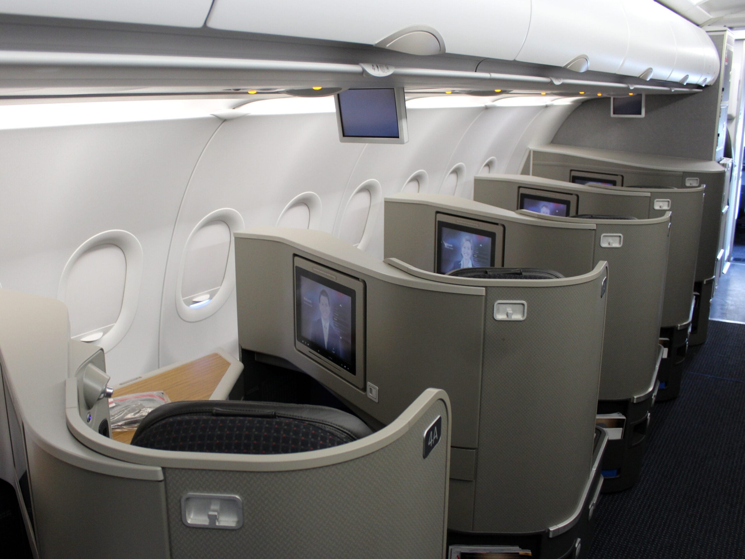 The first class cabin on the A321T.